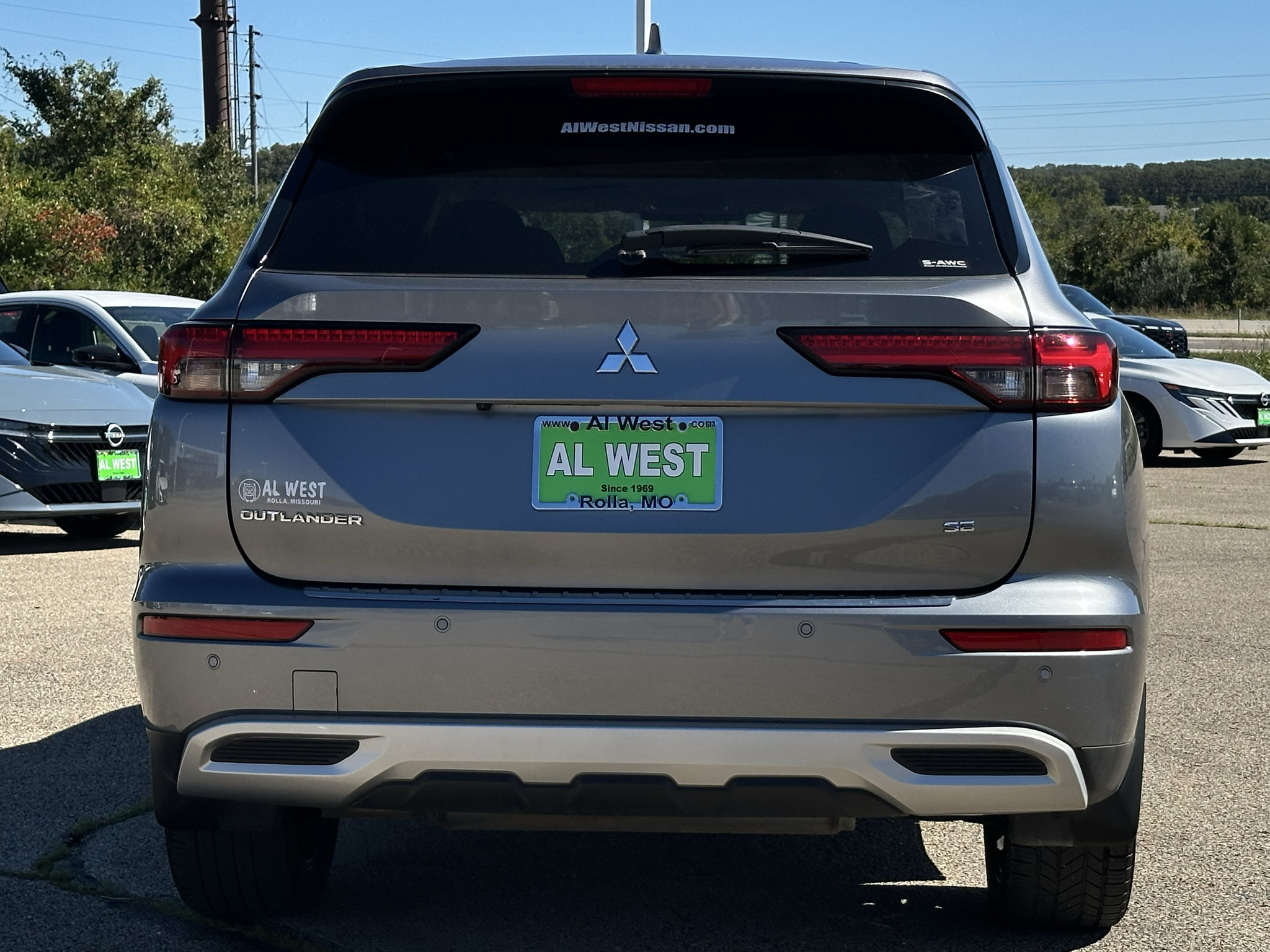 Used 2024 Mitsubishi Outlander SE Black Edition AWD/4WD image 6