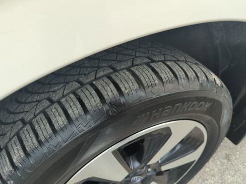 Used 2017 Subaru Forester 2.5i w/ Alloy Wheel Package image 29