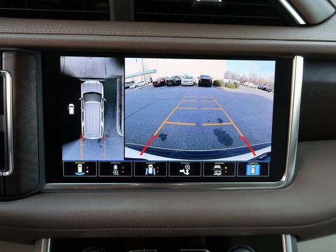 Certified 2021 GMC Yukon Denali w/ Denali Ultimate Package image 24