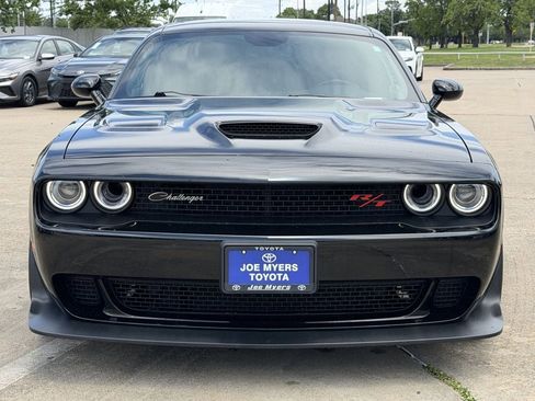 Used 2023 Dodge Challenger R/T Scat Pack RWD image 3