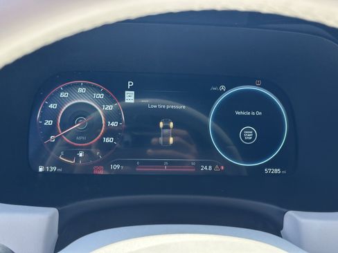 Used 2023 Hyundai Palisade Limited w/ Winter Package FWD image 18