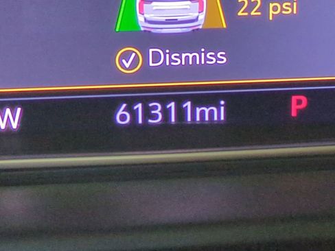 Used 2021 GMC Yukon XL Denali w/ Denali Premium Package image 38