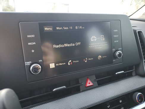 Certified 2025 Kia Sportage LX image 22