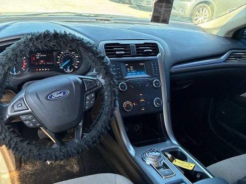 Used 2019 Ford Fusion S FWD image 23