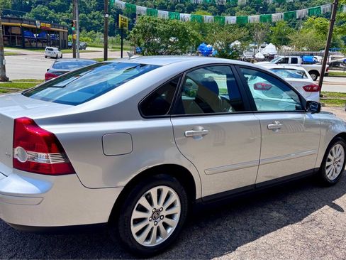 Used 2004 Volvo S40 2.4i FWD image 4