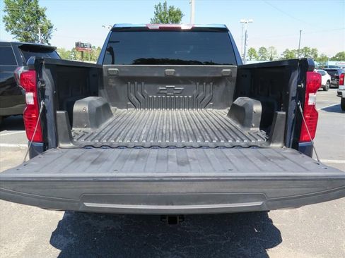 Used 2022 Chevrolet Silverado 1500 Custom image 17