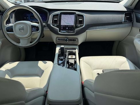 Used 2023 Volvo XC90 B6 Plus w/ Protection Package Premier AWD/4WD image 8