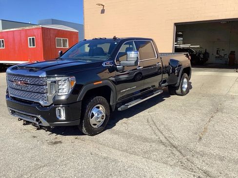 Used 2023 GMC Sierra 3500 Denali w/ Denali Ultimate Package image 5