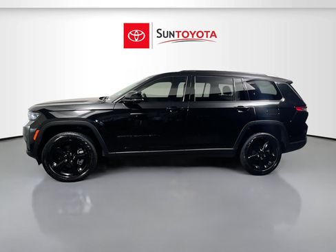 Used 2025 Jeep Grand Cherokee L Laredo AWD/4WD image 7