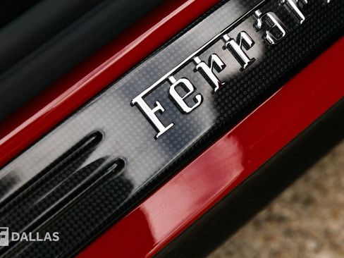 Used 2021 Ferrari SF90 Stradale image 39