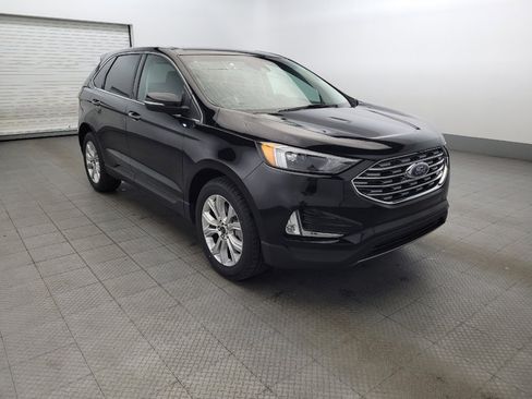 Used 2024 Ford Edge Titanium image 13