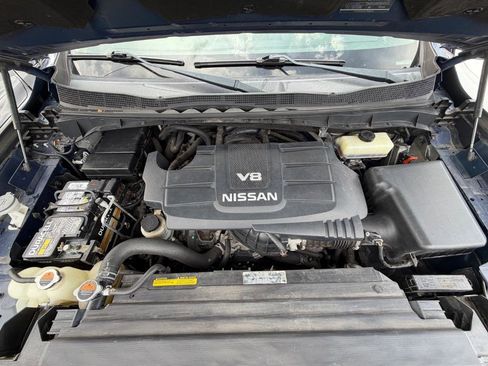 Used 2017 Nissan Titan SL w/ SL Towing Convenience Package image 24