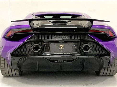 Used 2024 Lamborghini Huracan Tecnica image 5