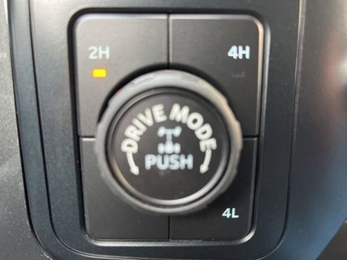 Used 2023 Ford F350 Lariat w/ Tow Technology Package image 23