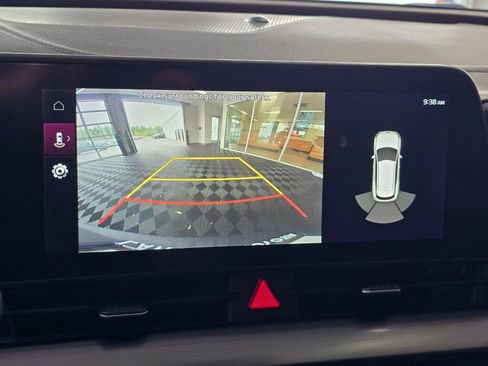 Used 2023 Kia Sportage EX FWD image 26