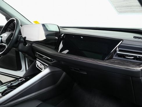 Certified 2025 Audi Q5 Premium w/ Convenience Package image 24