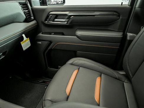 New 2026 GMC Sierra 2500 AT4 w/ AT4 Premium Plus Package image 18