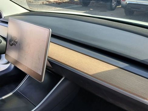 Used 2020 Tesla Model 3 Performance image 24