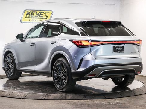 Used 2024 Lexus RX 350 Premium w/ Convenience Package FWD image 2