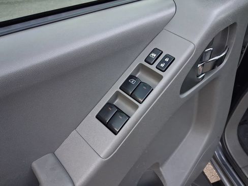 Used 2021 Nissan Frontier SV w/ Midnight Edition Floor Mats RWD image 21