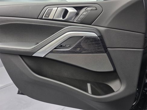 Used 2024 BMW X6 xDrive40i w/ Premium Package image 27