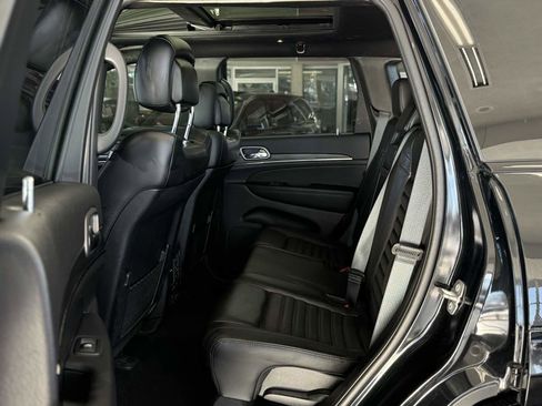 Used 2021 Jeep Grand Cherokee Limited X image 25