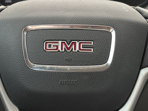 Used 2020 GMC Terrain SLE image 12