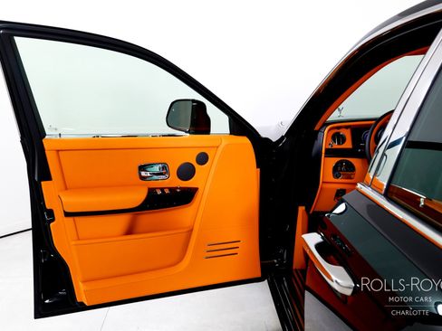 New 2026 Rolls-Royce Phantom Sedan image 11