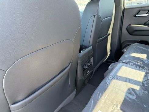 New 2026 Chevrolet Colorado LT w/ LT Convenience Package AWD/4WD image 33