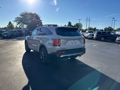Certified 2022 Kia Sorento X-Line EX AWD/4WD image 8