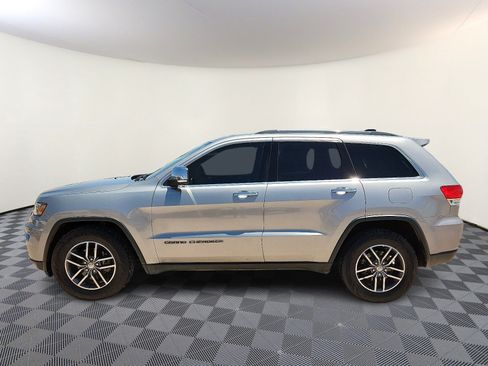 Used 2017 Jeep Grand Cherokee Limited w/ Luxury Group II RWD image 2