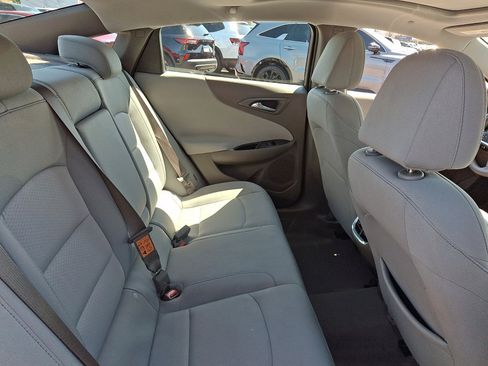 Used 2024 Chevrolet Malibu LT FWD image 15