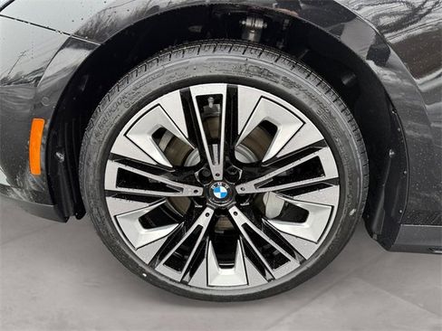 New 2026 BMW 530i xDrive w/ Premium Package image 14