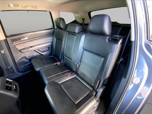 Used 2023 Volkswagen Atlas SE w/ Panoramic Sunroof Package FWD image 21