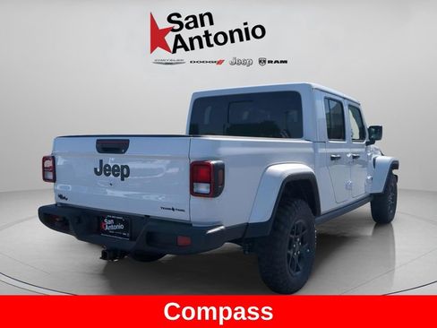 New 2025 Jeep Gladiator Sport image 9