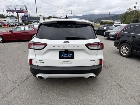Used 2020 Ford Escape SEL image 8