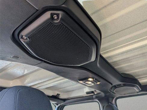 Used 2020 Jeep Wrangler Unlimited Sport S image 29