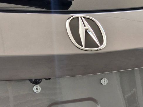 Used 2022 Acura MDX Technology image 9