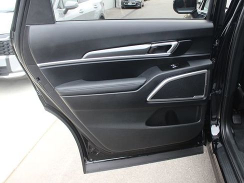 Certified 2022 Kia Telluride S image 24
