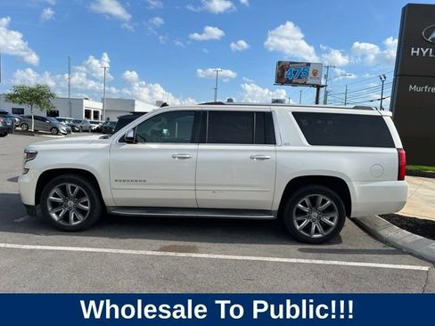 Used 2015 Chevrolet Suburban LTZ RWD image 4