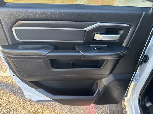 Used 2025 RAM 2500 Big Horn image 24