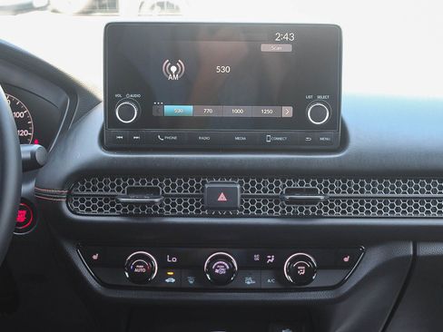 Used 2025 Honda HR-V Sport image 14