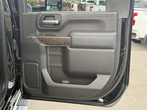 Used 2023 GMC Sierra 2500 Denali image 36