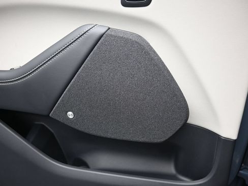 Used 2023 Ford Mustang Mach-E Premium RWD image 18