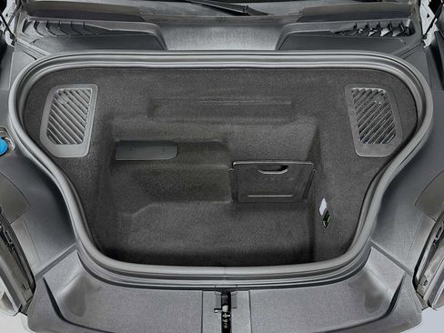 Certified 2025 Porsche Macan 4S Electric image 30