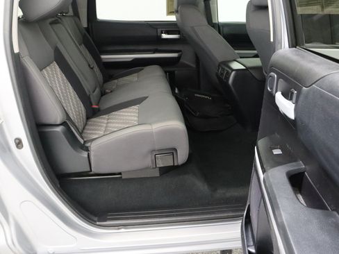 Used 2021 Toyota Tundra SR5 w/ SR5 Upgrade Package AWD/4WD image 34