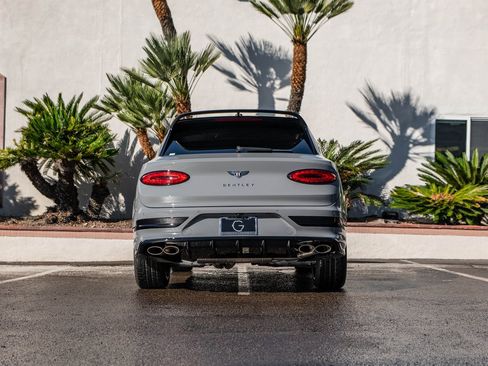 Used 2023 Bentley Bentayga Speed image 40