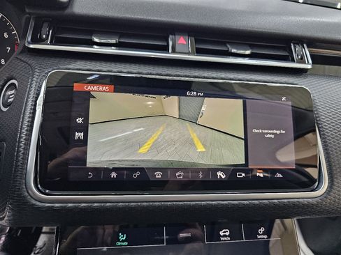 Used 2018 Land Rover Range Rover Velar image 30