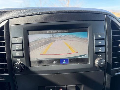 Used 2021 Mercedes-Benz Metris image 28