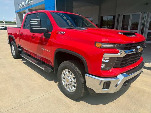 New 2026 Chevrolet Silverado 2500 LT AWD/4WD image 9